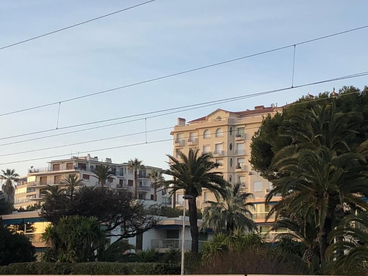Cannes Les Pins Bagian luar foto