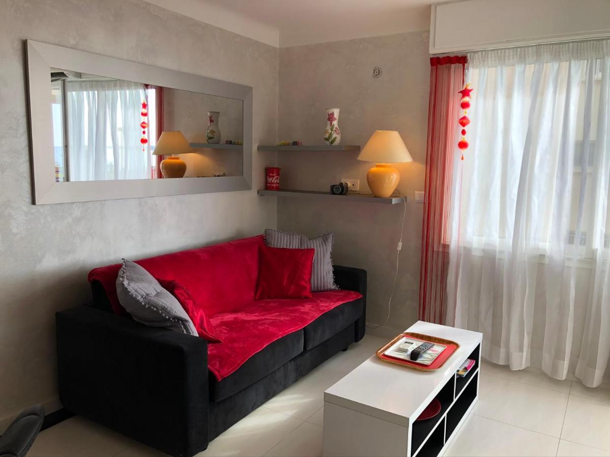 Cannes Les Pins Bagian luar foto